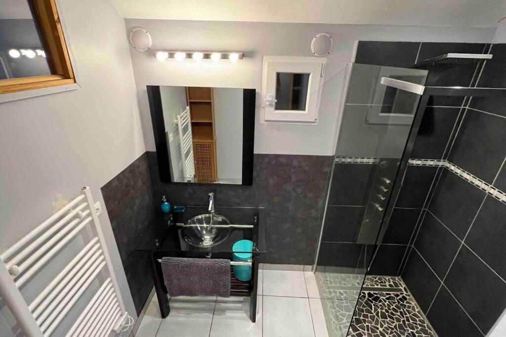 Charmante Maisonette A 3,5Km De L'Ocean, En Coeur De Ville ラバンヌ エクステリア 写真